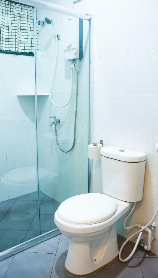 Tropical Livings Meru Ipoh Homestay By Grab A Stay Экстерьер фото